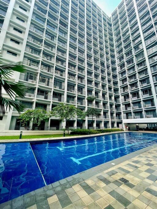 Fully Equipped 1Br Condo At Shore2 Near To Moa Manila Exterior foto
