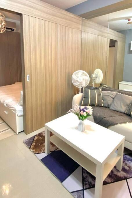 Fully Equipped 1Br Condo At Shore2 Near To Moa Manila Exterior foto